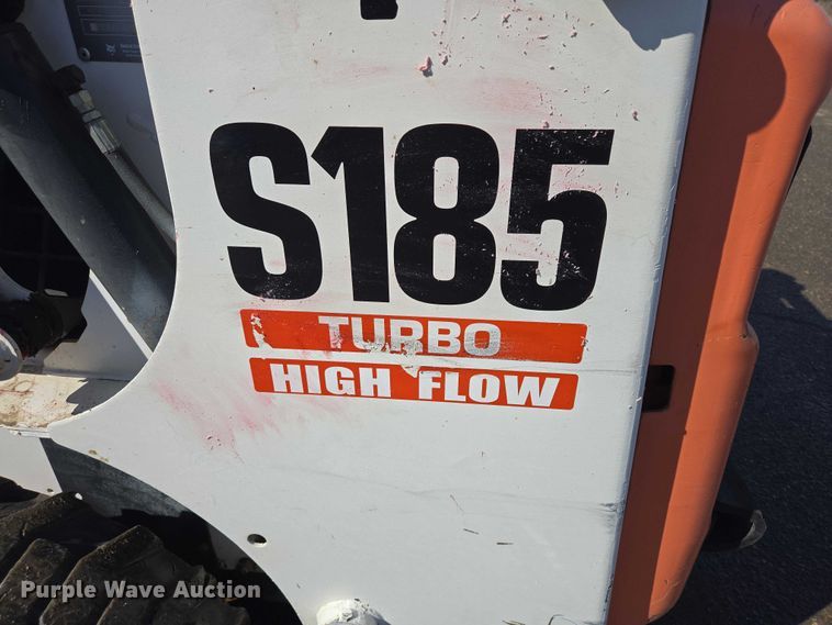 image for item EV5592 2002 Bobcat S185 skid steer loader