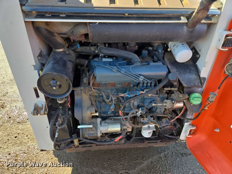 image for item EV5592 2002 Bobcat S185 skid steer loader