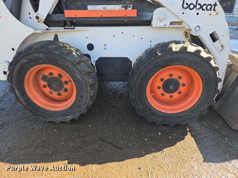 image for item EV5592 2002 Bobcat S185 skid steer loader
