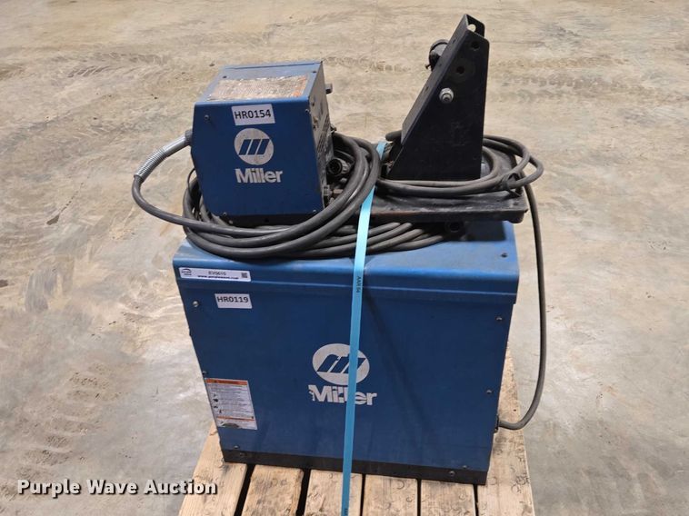 image for item EV5610 Miller Deltaweld 302 welder