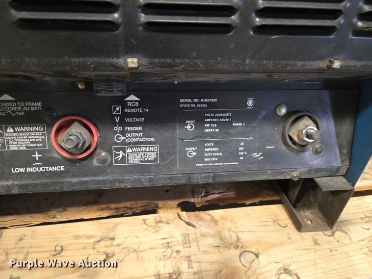 image for item EV5610 Miller Deltaweld 302 welder