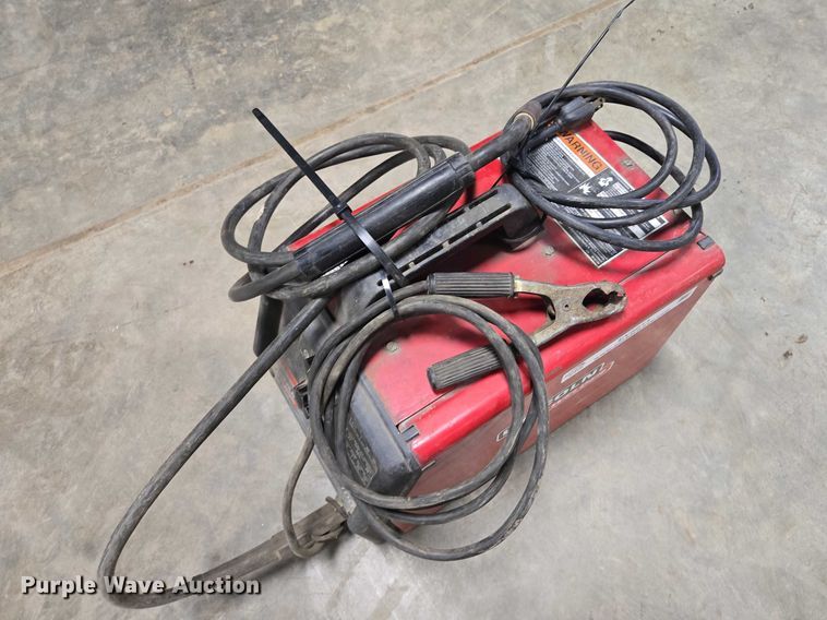 image for item EV5611 Lincoln Weld-Pak 100 welder