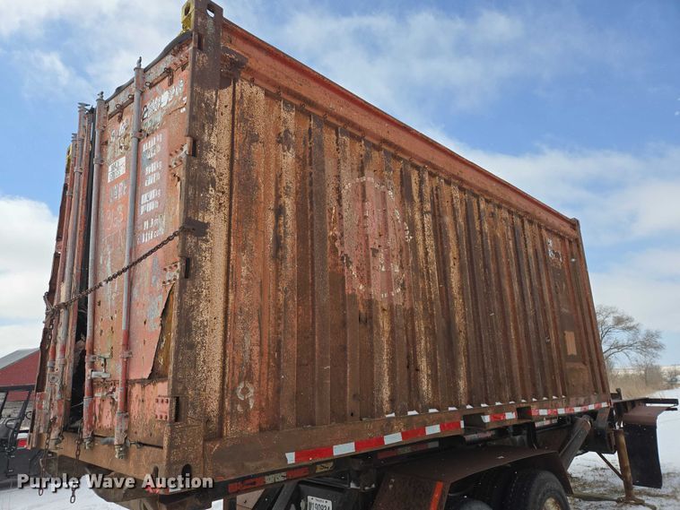 image for item EV5612 Roll-off container