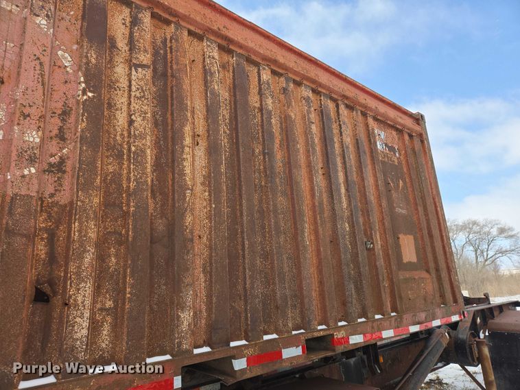 image for item EV5612 Roll-off container