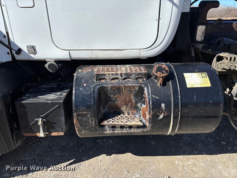 image for item FB3073 1999 Mack RD688S roll-off container truck