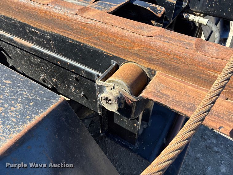 image for item FB3073 1999 Mack RD688S roll-off container truck