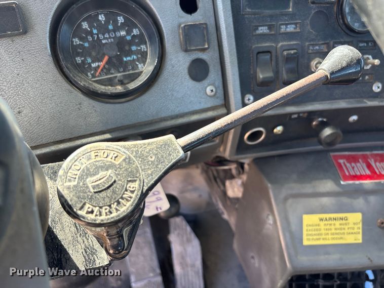 image for item FB3073 1999 Mack RD688S roll-off container truck