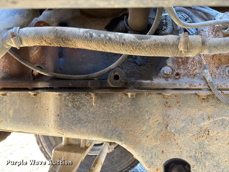 image for item FB3073 1999 Mack RD688S roll-off container truck