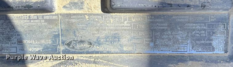 image for item FB3073 1999 Mack RD688S roll-off container truck