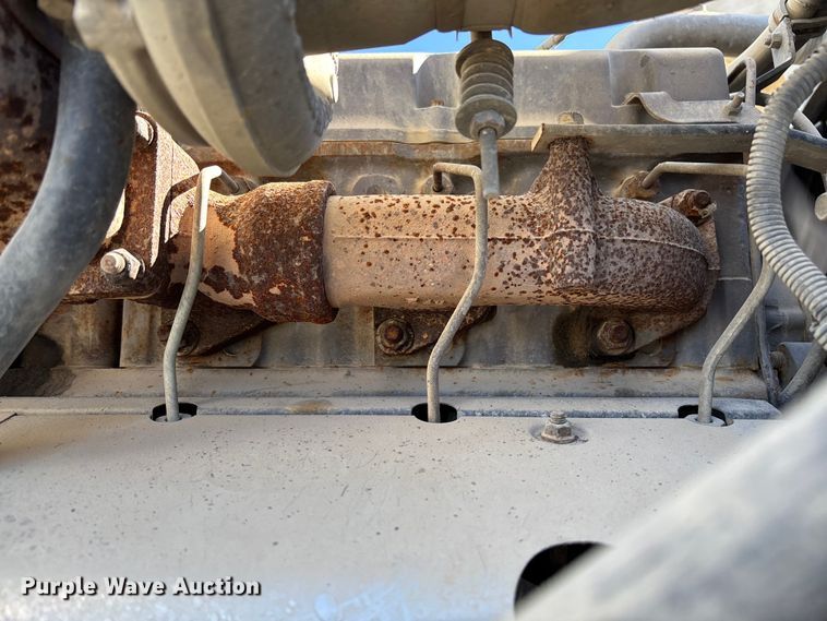 image for item FB3073 1999 Mack RD688S roll-off container truck