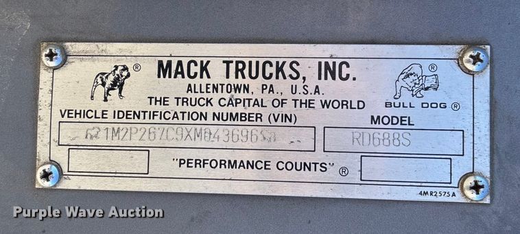 image for item FB3073 1999 Mack RD688S roll-off container truck