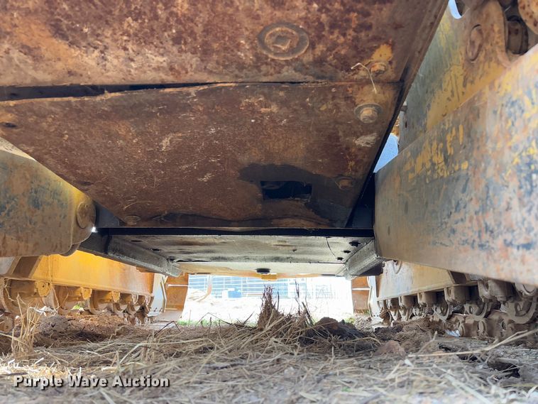 image for item FB3128 1992 Caterpillar D4H dozer