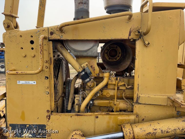 image for item FB3128 1992 Caterpillar D4H dozer