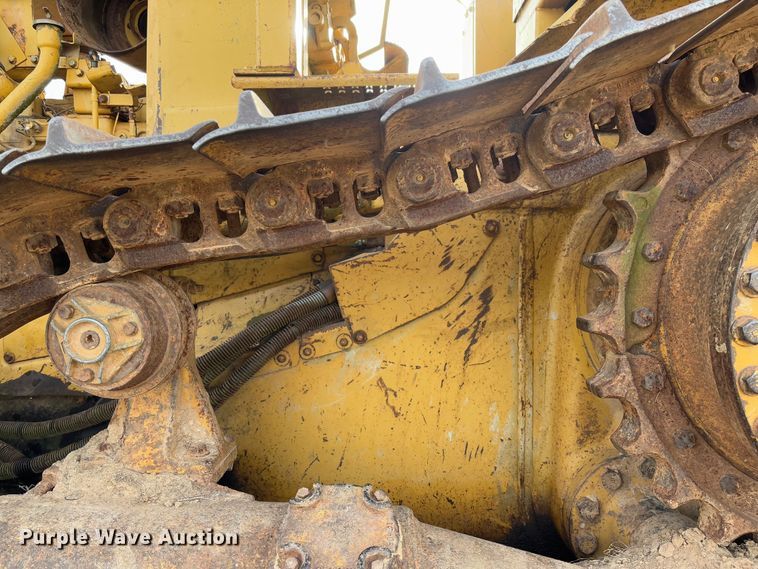 image for item FB3128 1992 Caterpillar D4H dozer