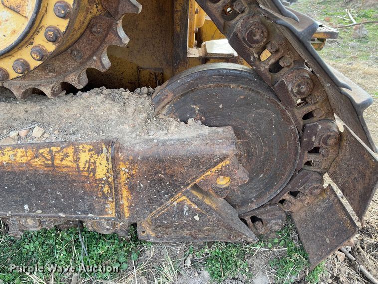 image for item FB3128 1992 Caterpillar D4H dozer