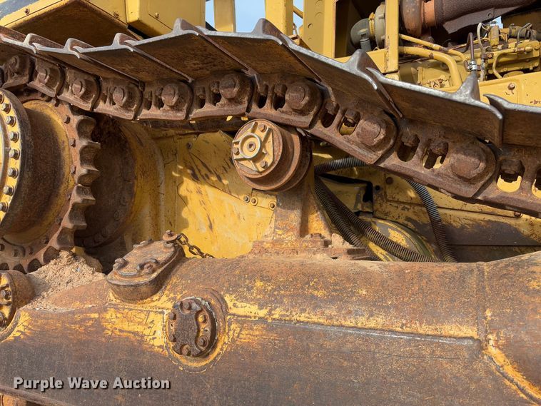 image for item FB3128 1992 Caterpillar D4H dozer