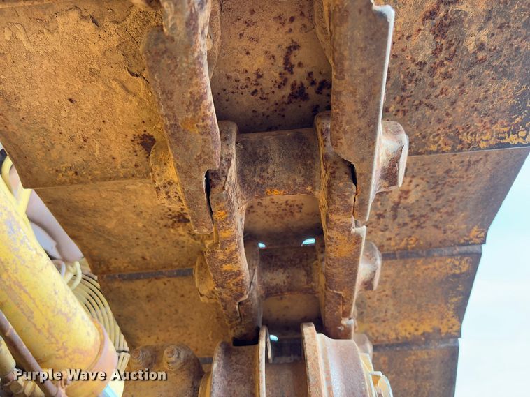 image for item FB3128 1992 Caterpillar D4H dozer