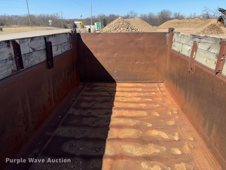 image for item FB3137 1984 Superior Trailer Works 7700WS end dump pup trailer