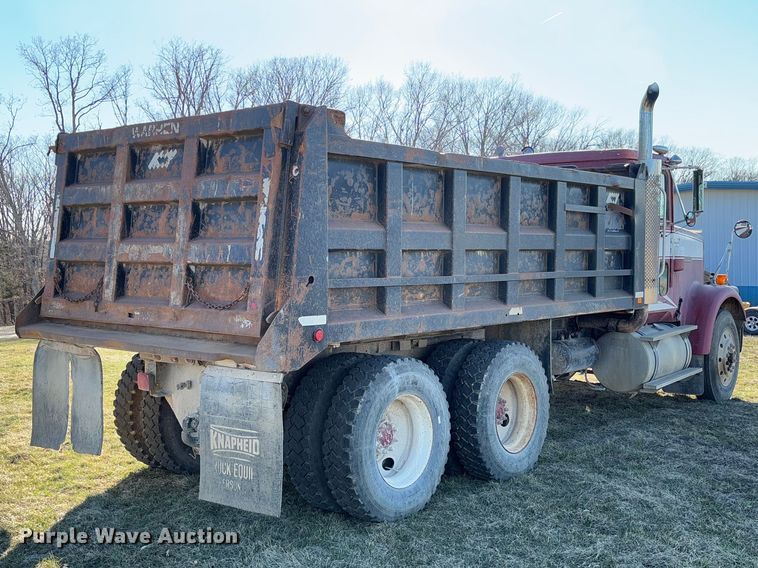 image for item FB3149 1986 International F9370 dump truck