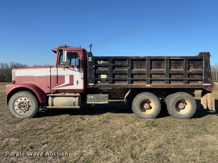 image for item FB3149 1986 International F9370 dump truck