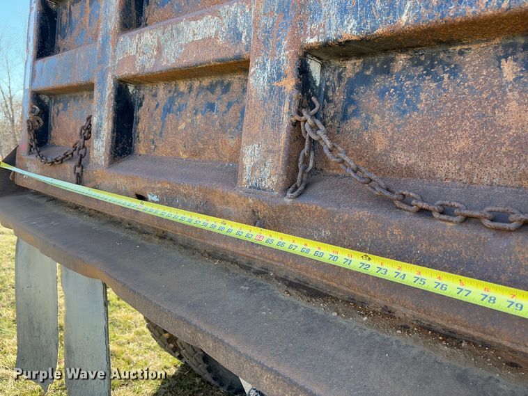 image for item FB3149 1986 International F9370 dump truck