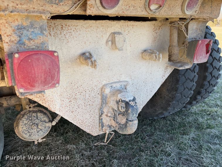 image for item FB3149 1986 International F9370 dump truck