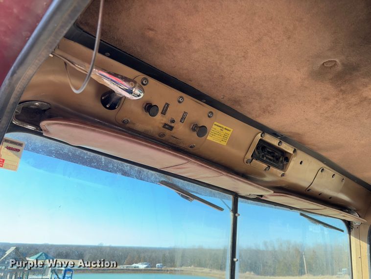 image for item FB3149 1986 International F9370 dump truck