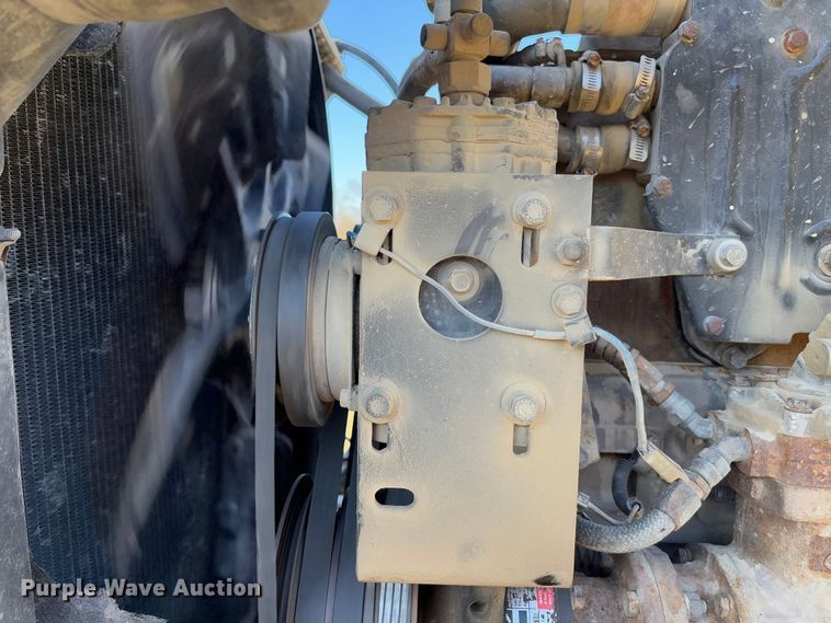 image for item FB3149 1986 International F9370 dump truck