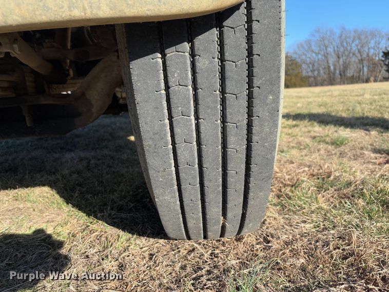 image for item FB3149 1986 International F9370 dump truck