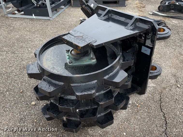 image for item FB3162 2025 GIYI excavator compaction wheel