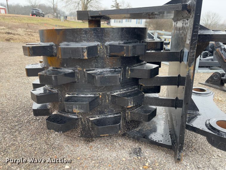 image for item FB3162 2025 GIYI excavator compaction wheel