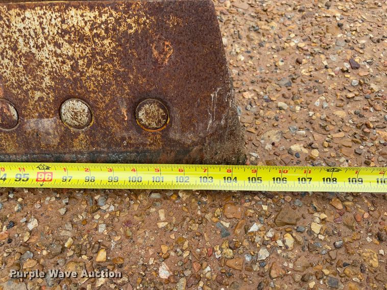 image for item FB3173 2004 Caterpillar D5G dozer