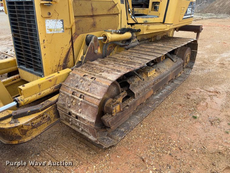 image for item FB3173 2004 Caterpillar D5G dozer