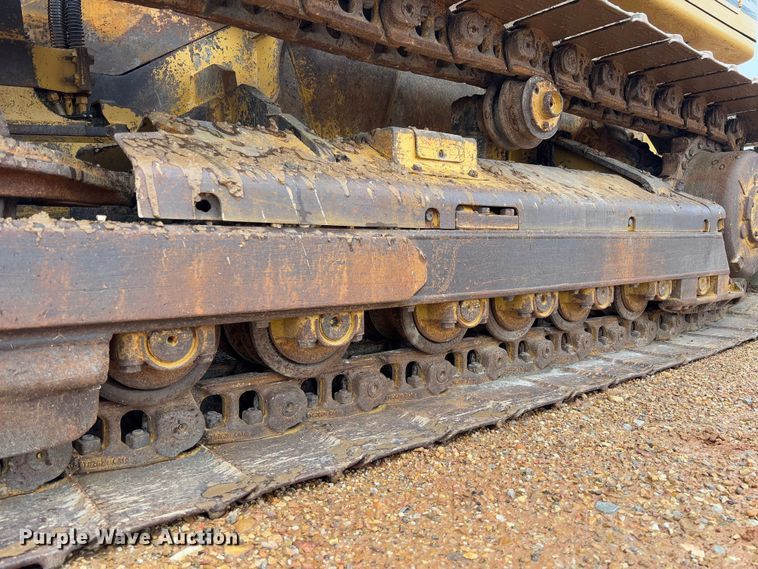 image for item FB3173 2004 Caterpillar D5G dozer