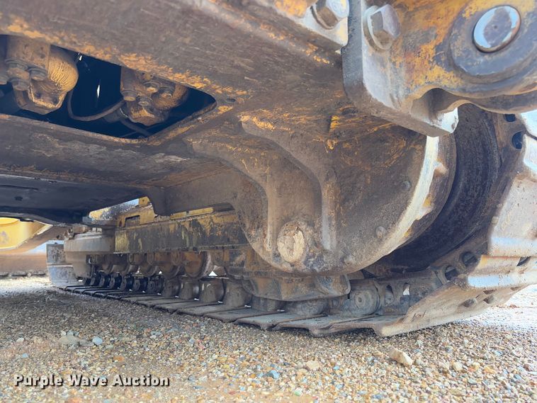 image for item FB3173 2004 Caterpillar D5G dozer