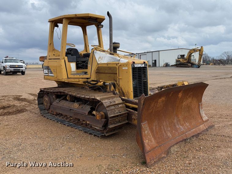 image for item FB3174 2002 Caterpillar D5G dozer