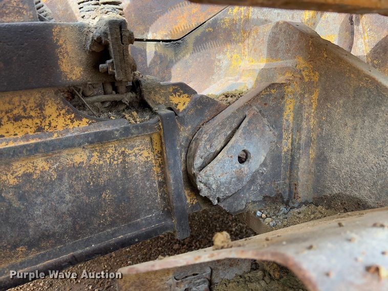 image for item FB3174 2002 Caterpillar D5G dozer
