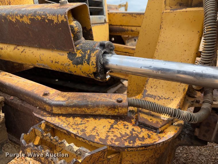 image for item FB3174 2002 Caterpillar D5G dozer