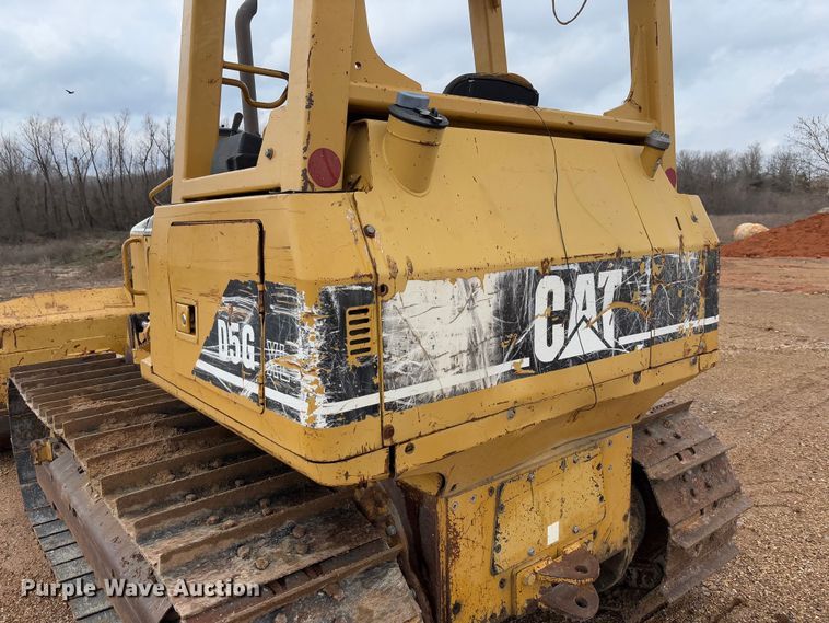 image for item FB3174 2002 Caterpillar D5G dozer