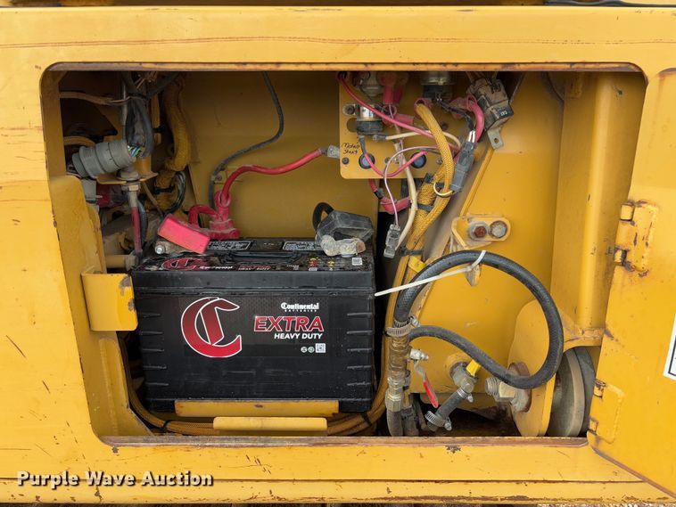 image for item FB3174 2002 Caterpillar D5G dozer