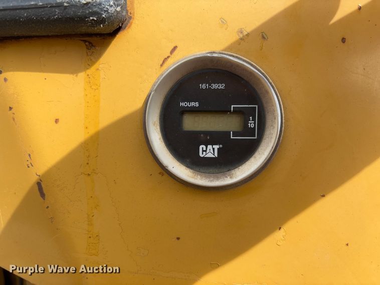 image for item FB3174 2002 Caterpillar D5G dozer