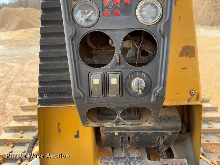 image for item FB3174 2002 Caterpillar D5G dozer