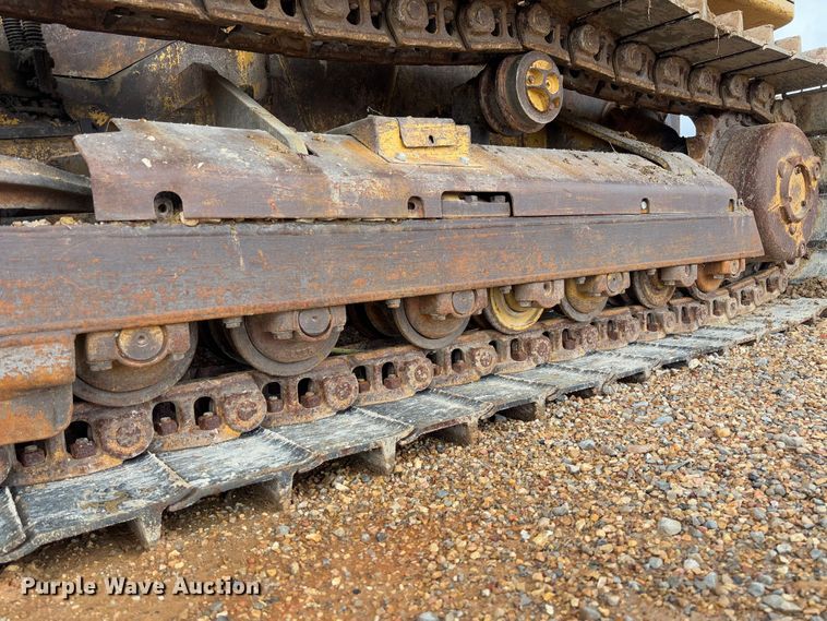 image for item FB3174 2002 Caterpillar D5G dozer