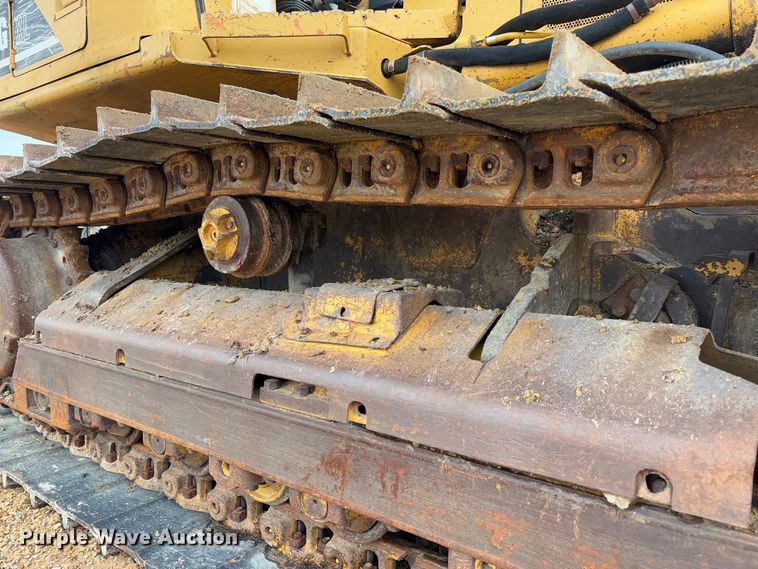 image for item FB3174 2002 Caterpillar D5G dozer