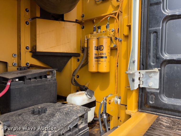 image for item FB3179 2018 Caterpillar 349FL excavator