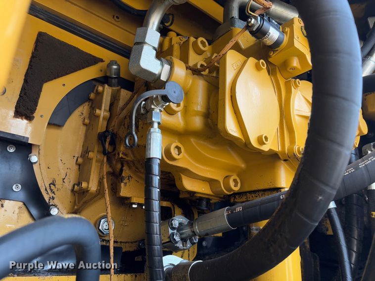 image for item FB3179 2018 Caterpillar 349FL excavator