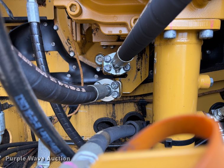 image for item FB3179 2018 Caterpillar 349FL excavator