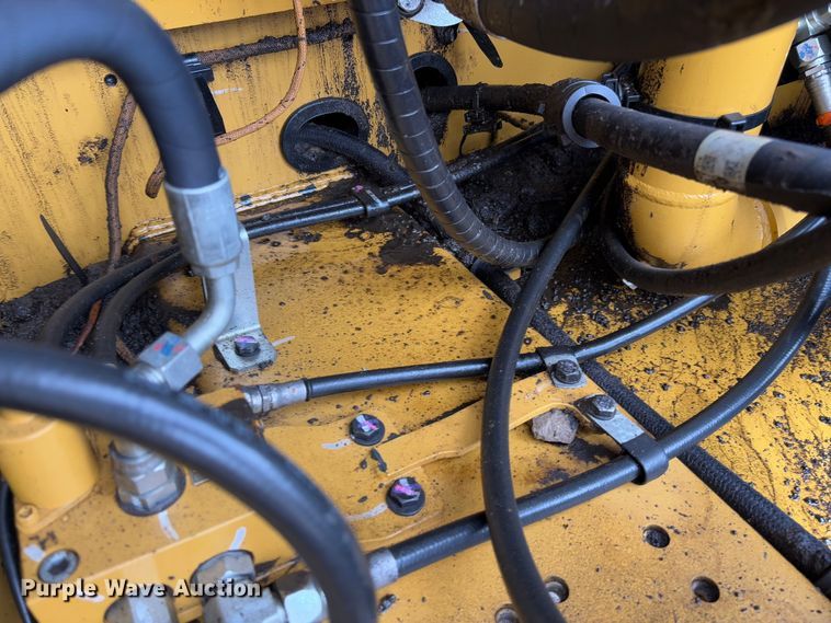 image for item FB3179 2018 Caterpillar 349FL excavator