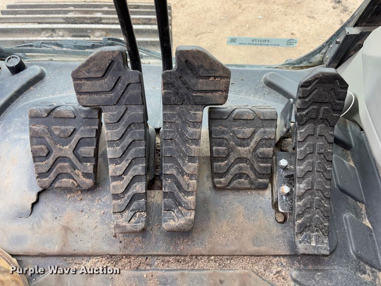 image for item FB3179 2018 Caterpillar 349FL excavator