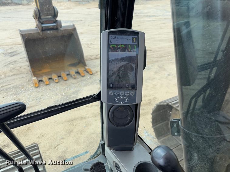 image for item FB3179 2018 Caterpillar 349FL excavator